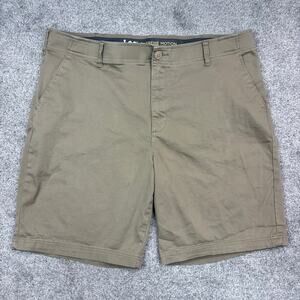 Lee Extreme Motion Khaki Shorts Men's size 40